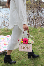 Load image into Gallery viewer, Berry Sweet Bouquet