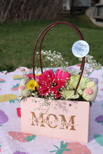 Load image into Gallery viewer, Berry Sweet Bouquet