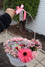 Load image into Gallery viewer, Berry Loved Basket - La Petite
